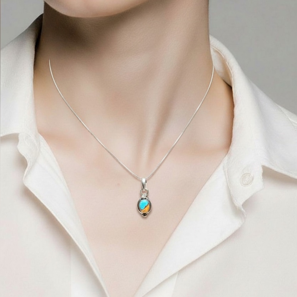 SOLD Spiny Oyster, Turquoise Poison Necklace - Picture 2 of 14
